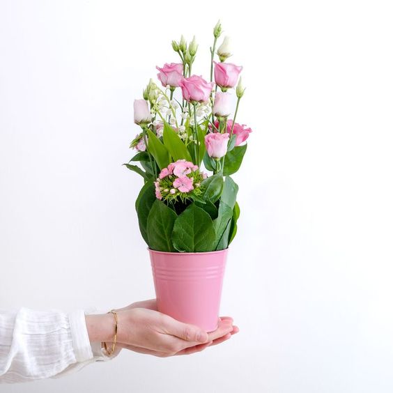 Composition de muguet "Éclat de Printemps"