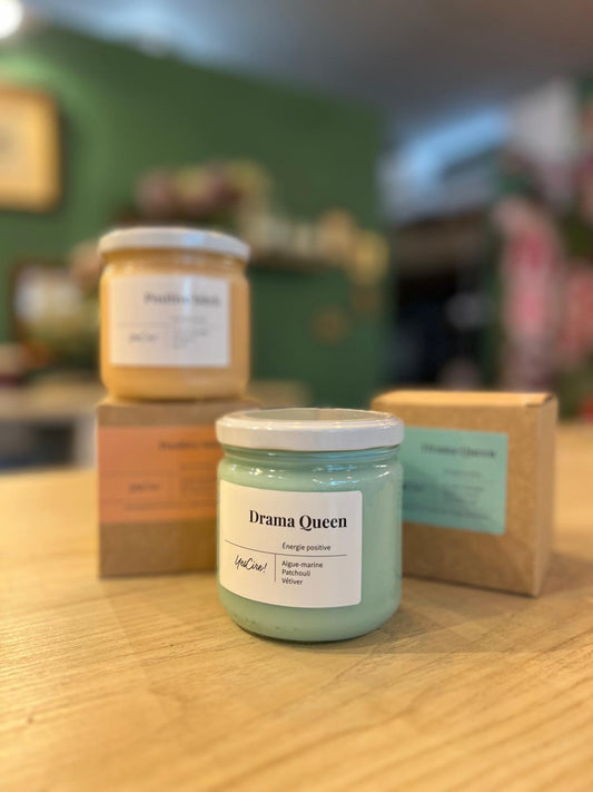 Bougie « Positive Bitch » – Bonne humeur & énergie solaire – YesCire!