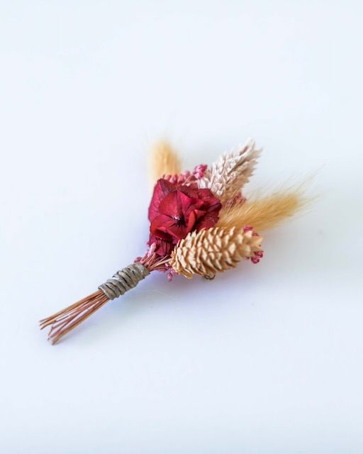 Boutonnière fleurs séchées