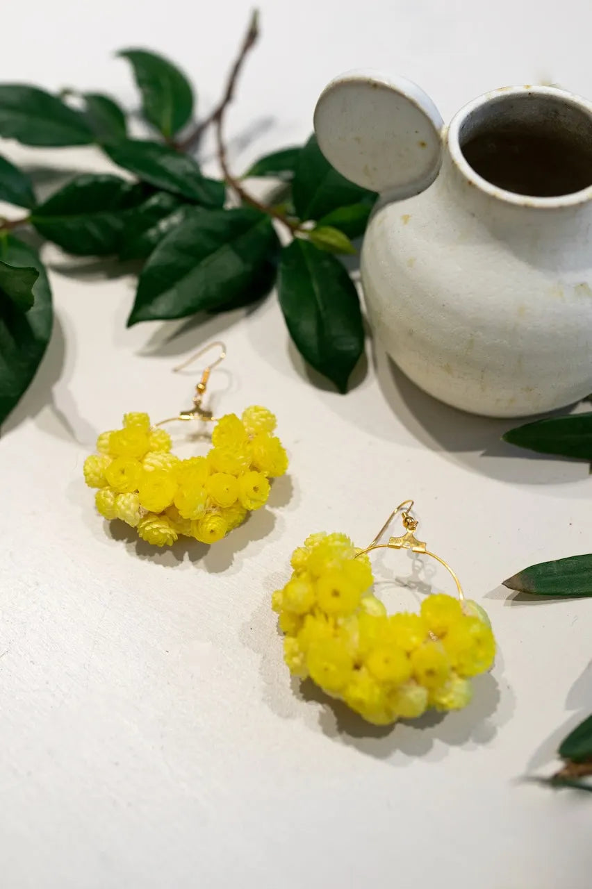 Boucles d'oreilles créoles en immortelles du Var, fait main