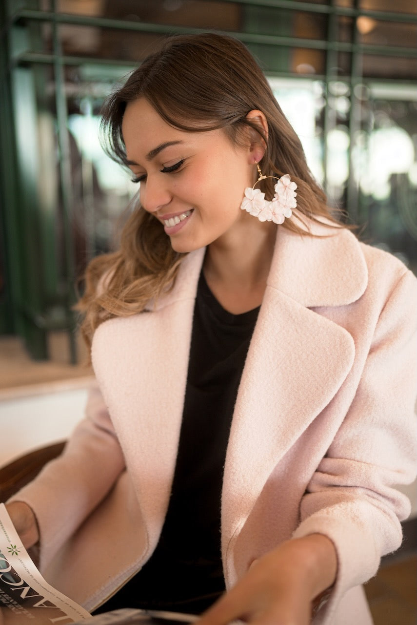Dried Hydrangea Flower Earrings – Poetic Edition (2 colours)